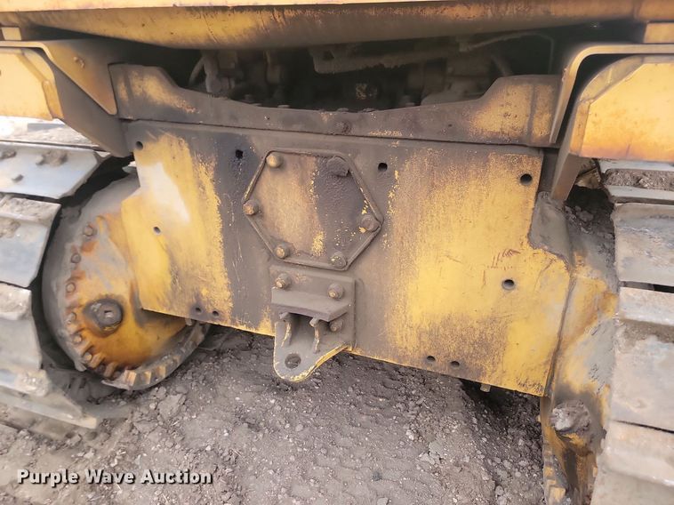 image for item LA9760 1984 Caterpillar  D6D dozer
