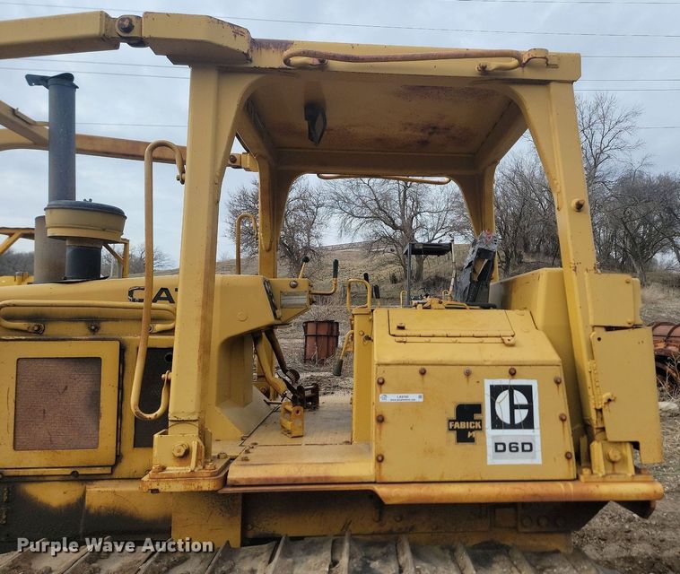 image for item LA9760 1984 Caterpillar  D6D dozer