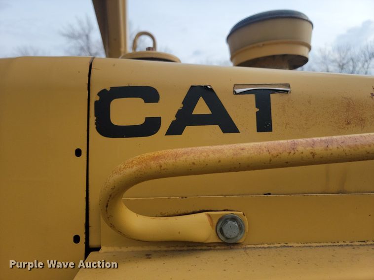 image for item LA9760 1984 Caterpillar  D6D dozer
