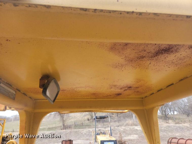 image for item LA9760 1984 Caterpillar  D6D dozer