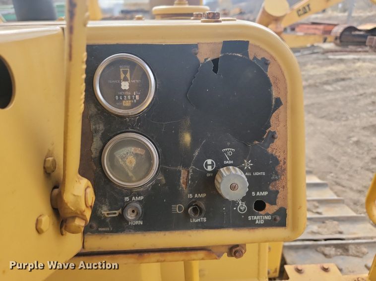 image for item LA9760 1984 Caterpillar  D6D dozer