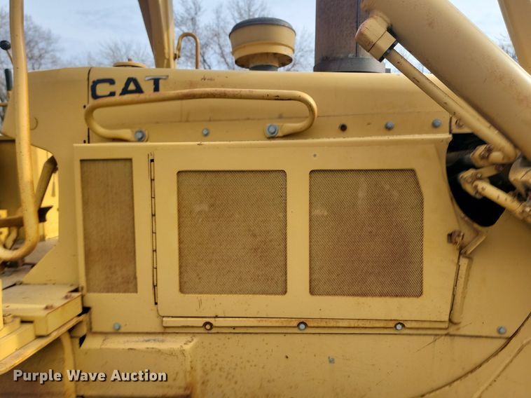 image for item LA9760 1984 Caterpillar  D6D dozer