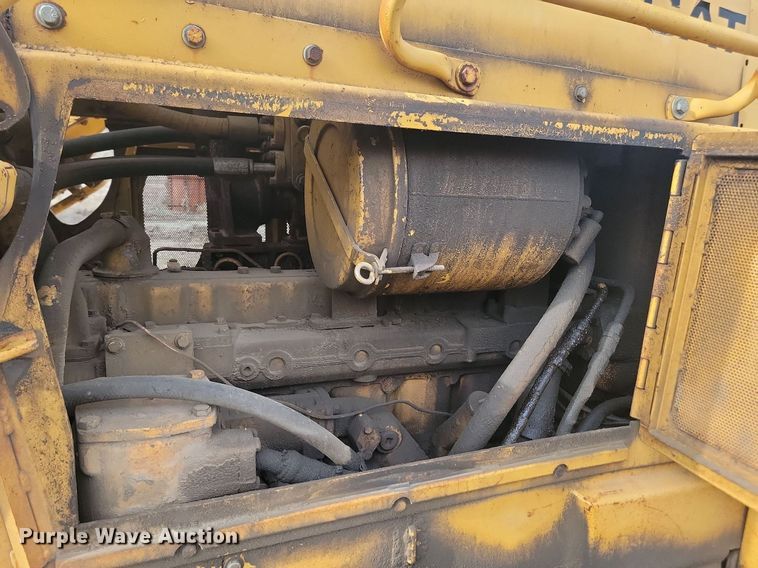 image for item LA9760 1984 Caterpillar  D6D dozer