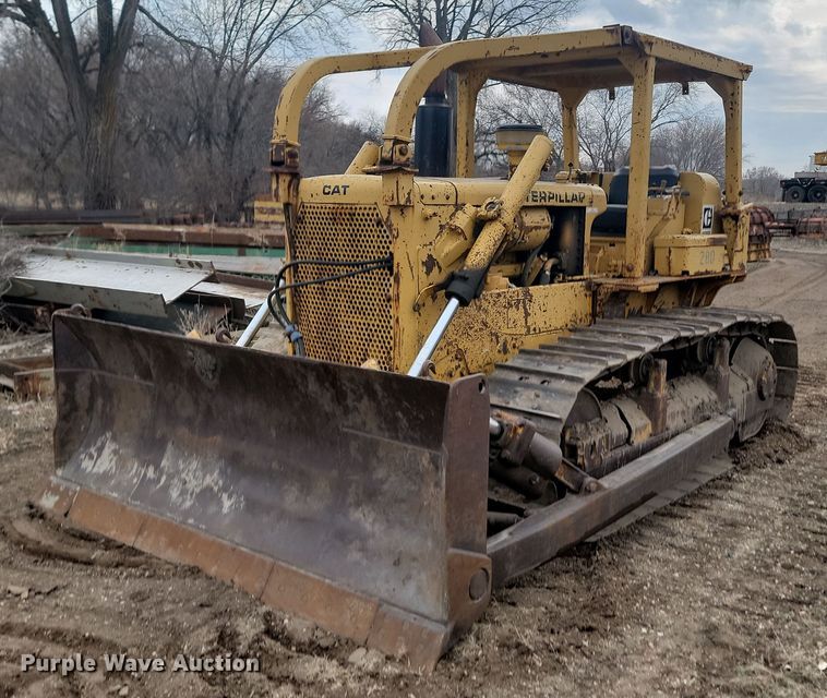 image for item LA9761 1973 Caterpillar  D6C dozer