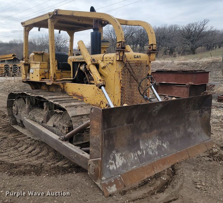 image for item LA9761 1973 Caterpillar  D6C dozer