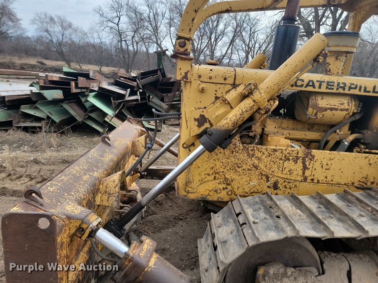 image for item LA9761 1973 Caterpillar  D6C dozer