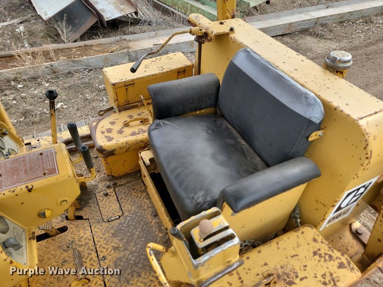 image for item LA9761 1973 Caterpillar  D6C dozer