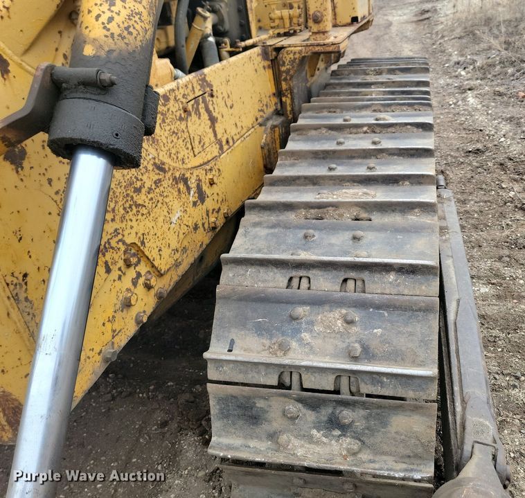 image for item LA9761 1973 Caterpillar  D6C dozer