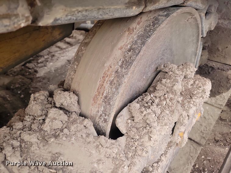 image for item LA9761 1973 Caterpillar  D6C dozer