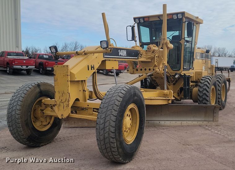 image for item LA9762 2001 Caterpillar  140H VHP motor grader