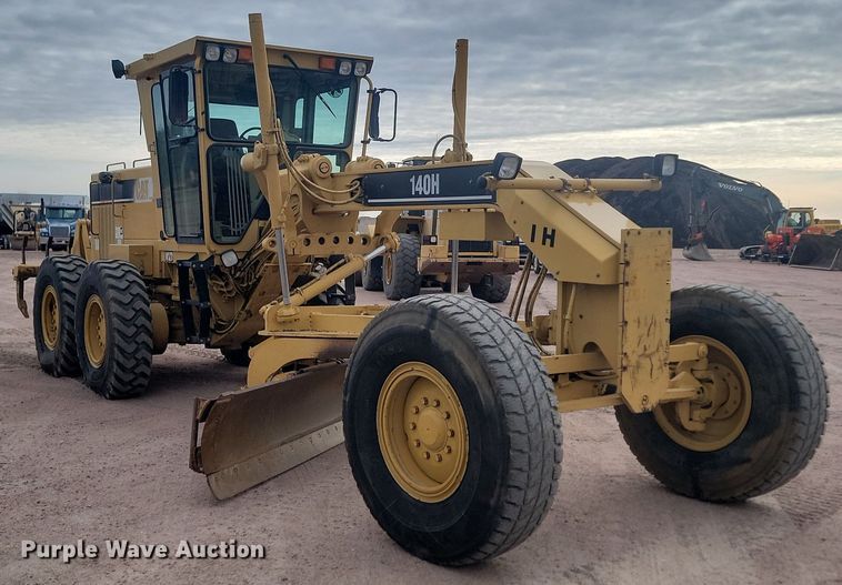 image for item LA9762 2001 Caterpillar  140H VHP motor grader