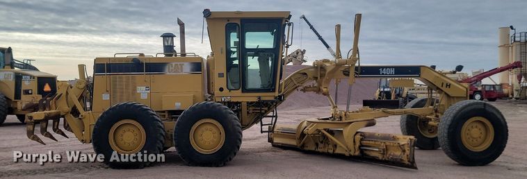 image for item LA9762 2001 Caterpillar  140H VHP motor grader