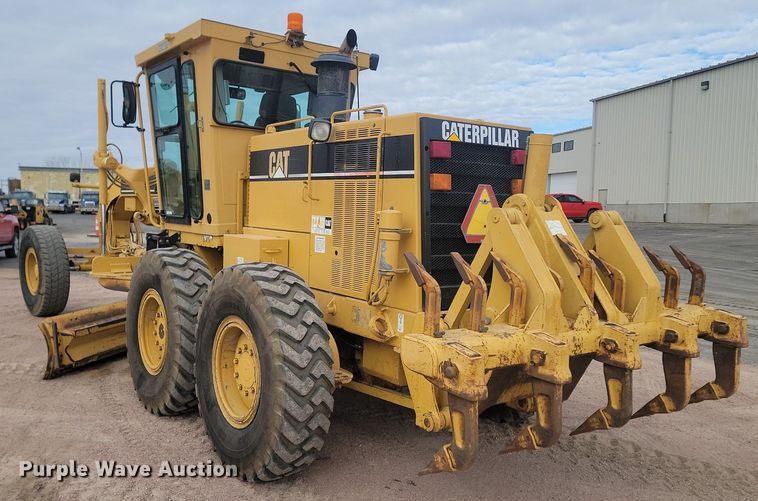 image for item LA9762 2001 Caterpillar  140H VHP motor grader
