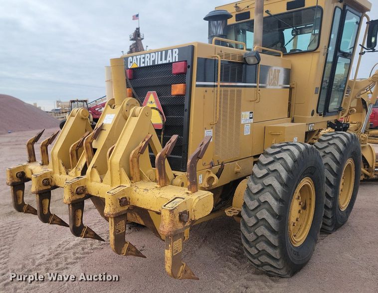 image for item LA9762 2001 Caterpillar  140H VHP motor grader