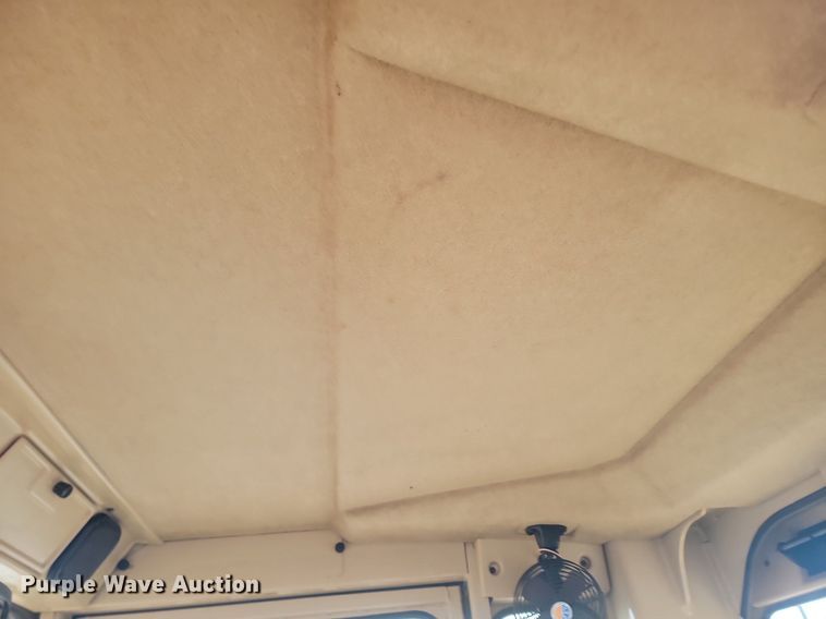 image for item LA9762 2001 Caterpillar  140H VHP motor grader