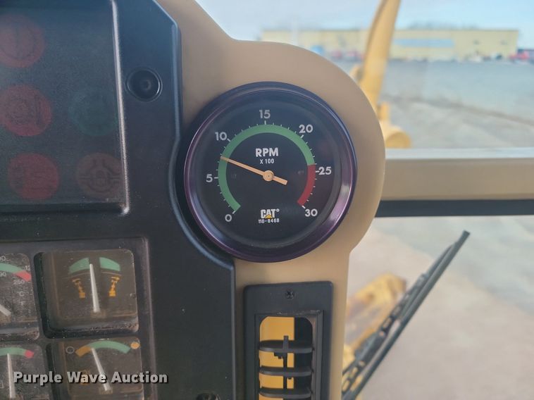 image for item LA9762 2001 Caterpillar  140H VHP motor grader