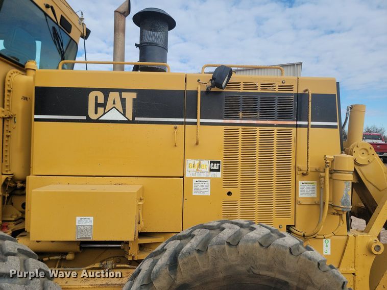 image for item LA9762 2001 Caterpillar  140H VHP motor grader