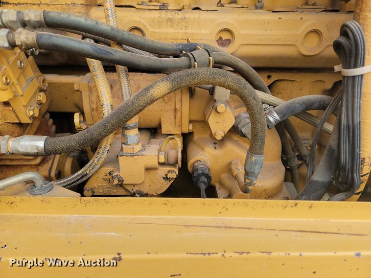 image for item LA9762 2001 Caterpillar  140H VHP motor grader