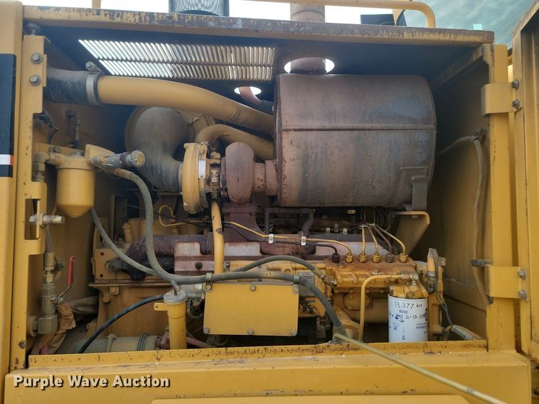 image for item LA9762 2001 Caterpillar  140H VHP motor grader