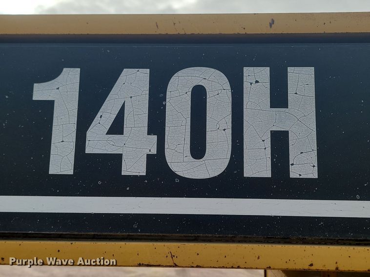 image for item LA9762 2001 Caterpillar  140H VHP motor grader