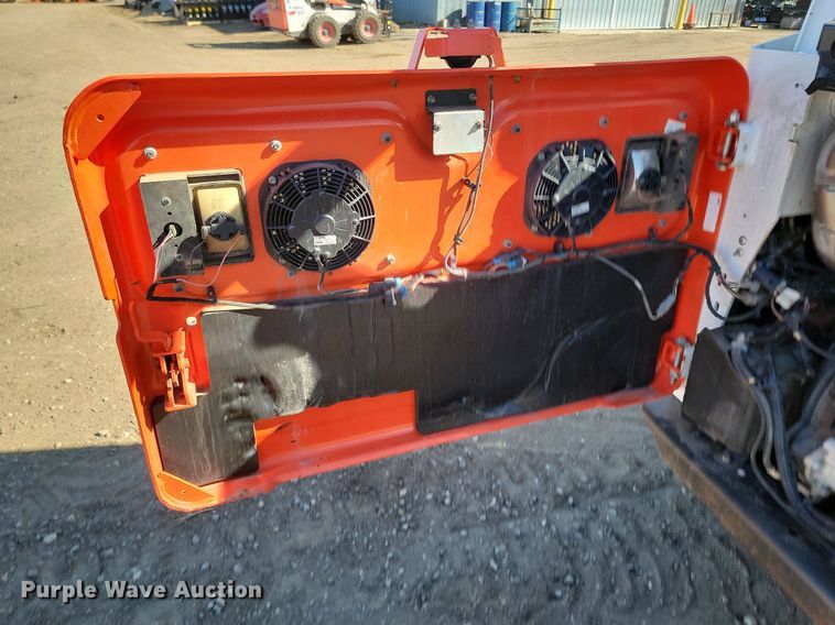 image for item LA9771 2018 Bobcat T870 tracked skid steer loader