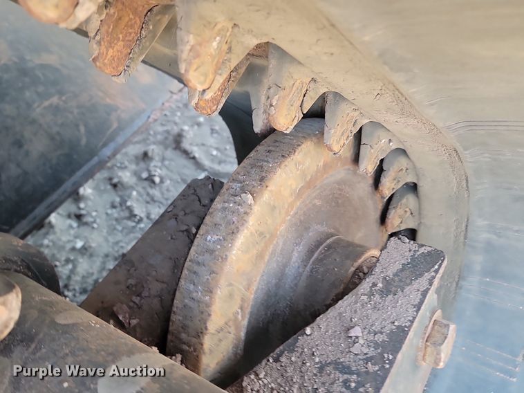 image for item LA9771 2018 Bobcat T870 tracked skid steer loader