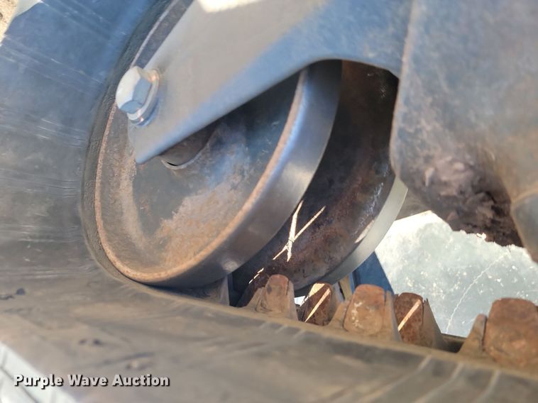 image for item LA9771 2018 Bobcat T870 tracked skid steer loader