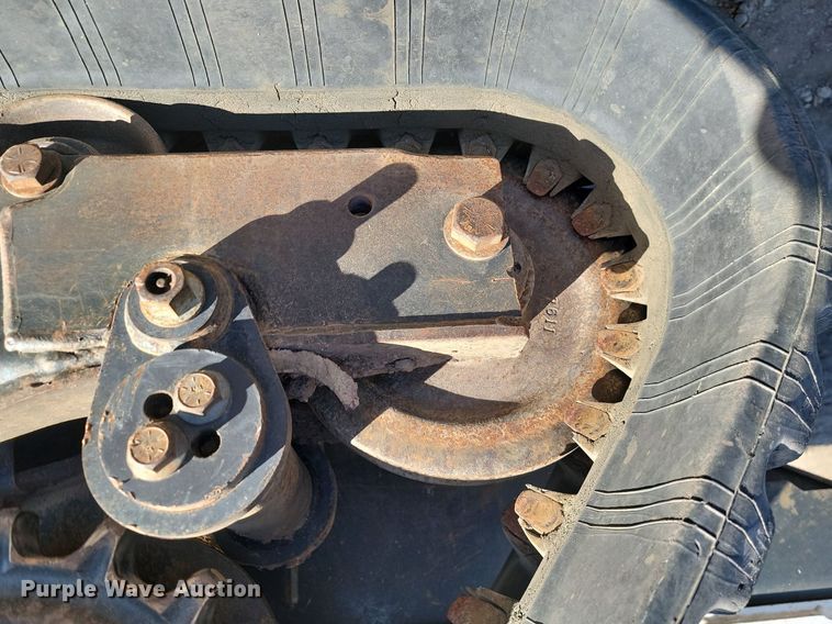 image for item LA9771 2018 Bobcat T870 tracked skid steer loader