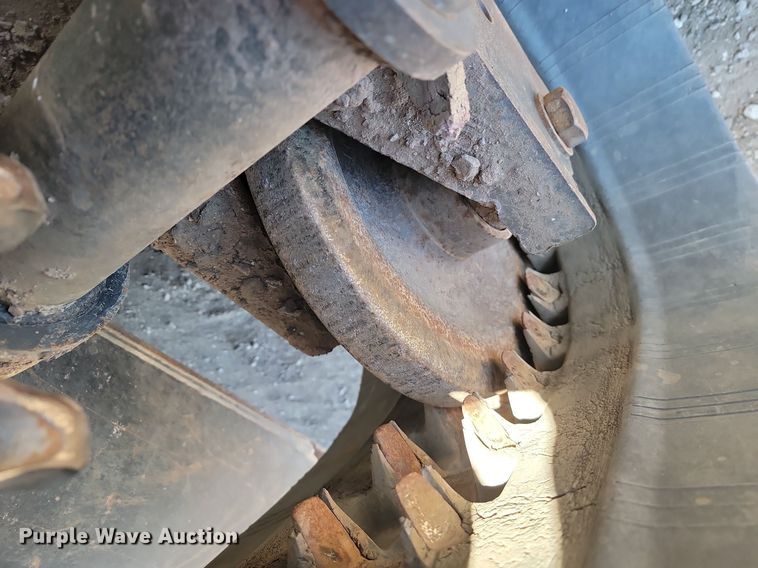 image for item LA9771 2018 Bobcat T870 tracked skid steer loader