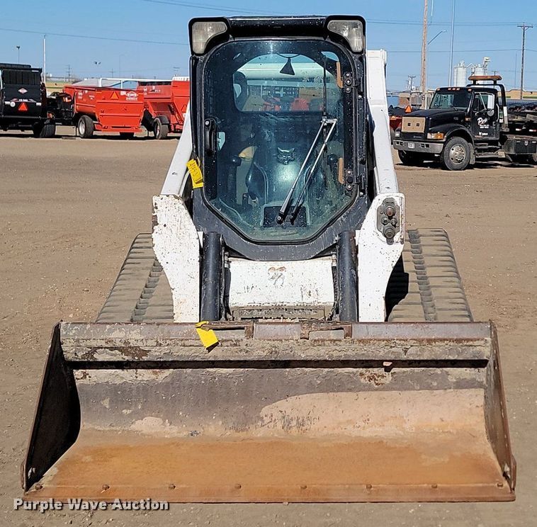 image for item LA9772 2016 Bobcat  T770 tracked skid steer loader