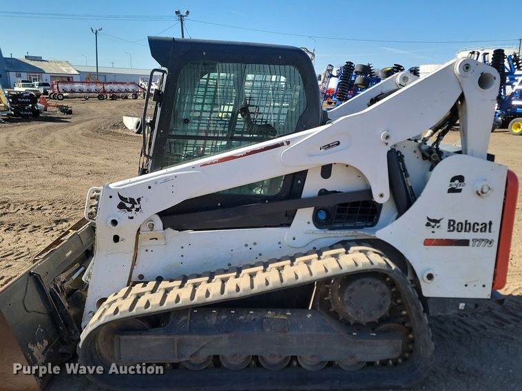 image for item LA9772 2016 Bobcat  T770 tracked skid steer loader