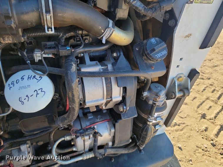 image for item LA9772 2016 Bobcat  T770 tracked skid steer loader