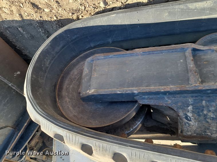 image for item LA9772 2016 Bobcat  T770 tracked skid steer loader