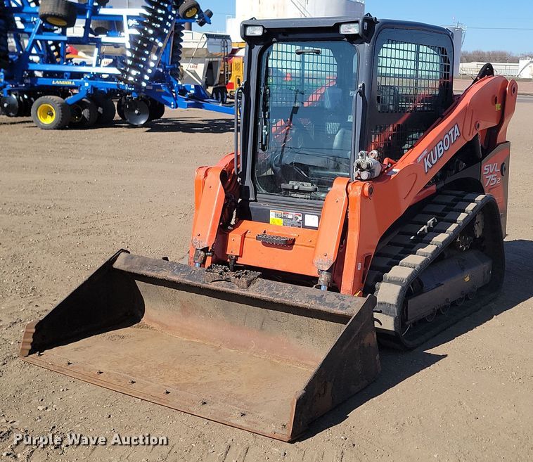 image for item LA9773 2020 Kubota  SVL75-2 tracked skid steer loader