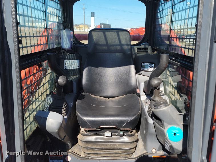 image for item LA9773 2020 Kubota  SVL75-2 tracked skid steer loader