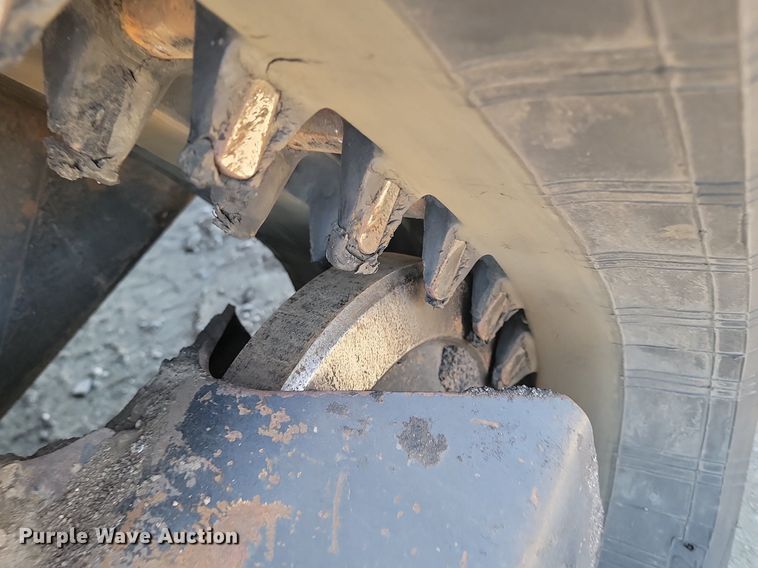 image for item LA9773 2020 Kubota  SVL75-2 tracked skid steer loader