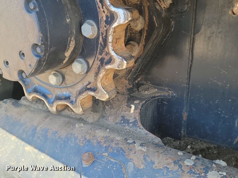 image for item LA9773 2020 Kubota  SVL75-2 tracked skid steer loader