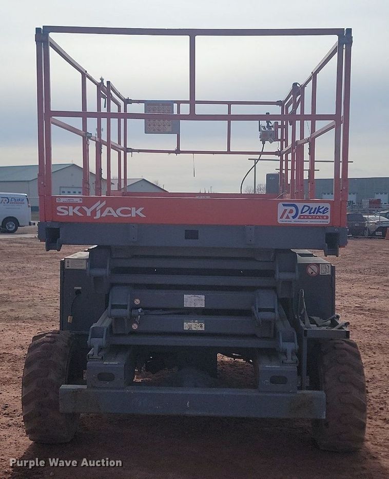 image for item LA9775 2002 Skyjack SJ-8831 scissor lift
