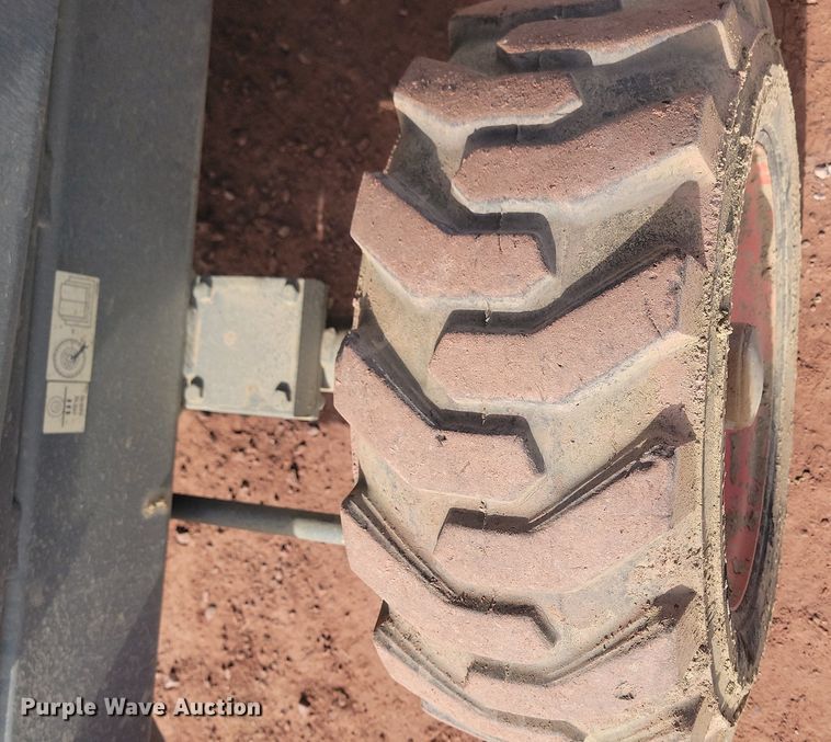 image for item LA9775 2002 Skyjack SJ-8831 scissor lift