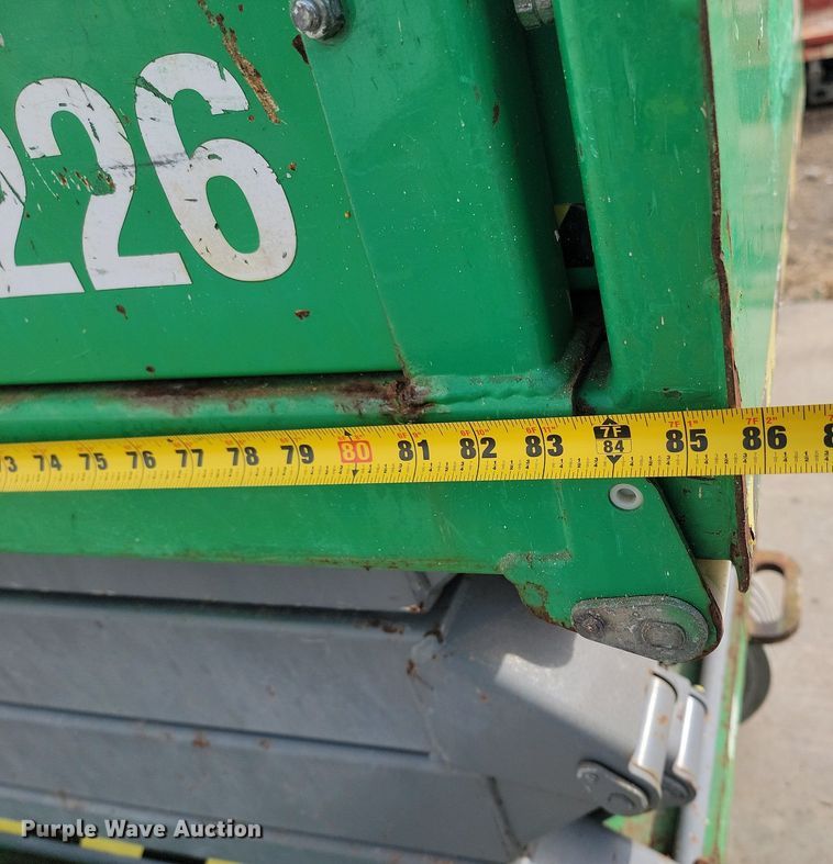 image for item LA9778 2015 Skyjack SJIII 3226 scissor lift