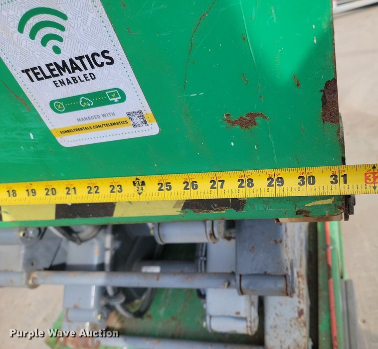 image for item LA9778 2015 Skyjack SJIII 3226 scissor lift