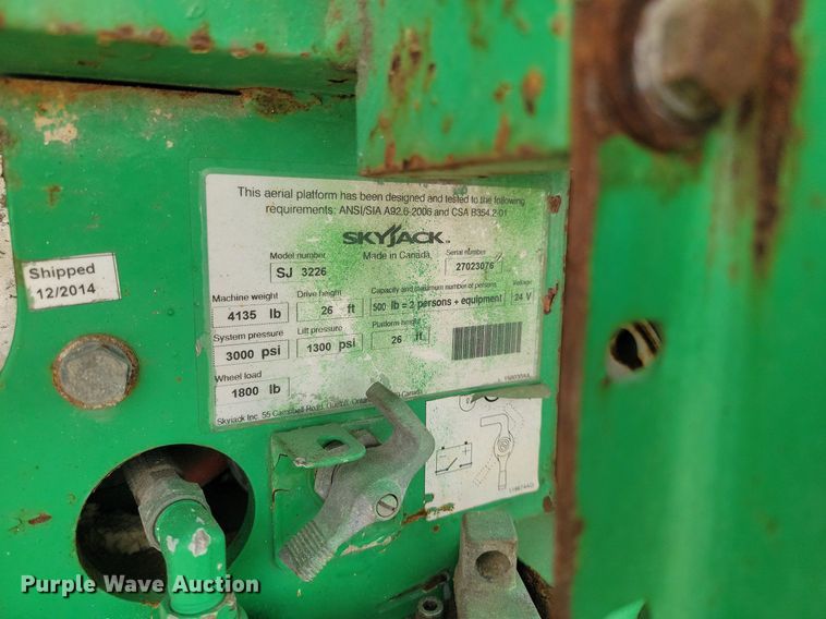 image for item LA9778 2015 Skyjack SJIII 3226 scissor lift