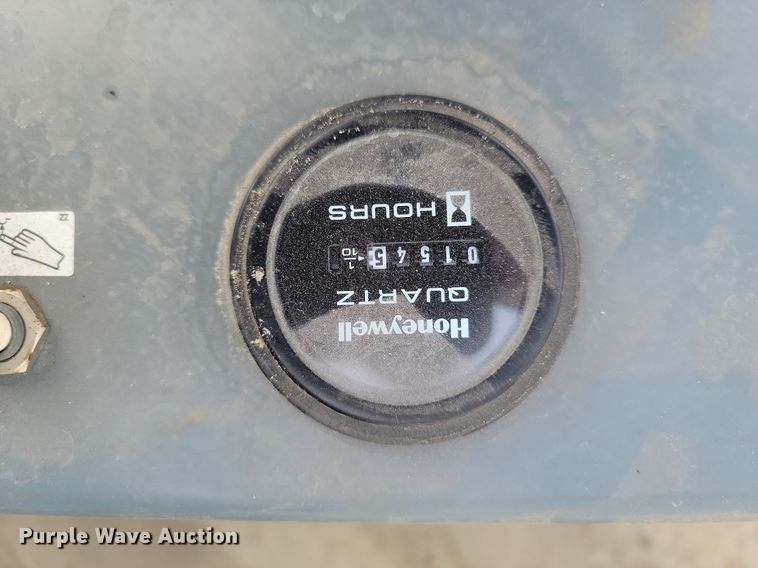 image for item LA9779 2014 Skyjack SJIII 3219 scissor lift