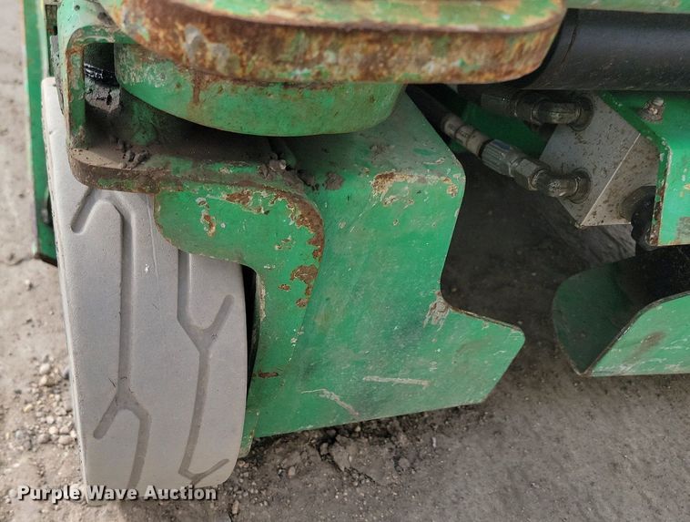 image for item LA9779 2014 Skyjack SJIII 3219 scissor lift