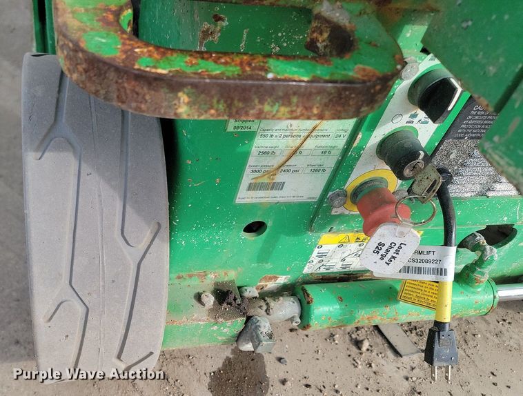 image for item LA9779 2014 Skyjack SJIII 3219 scissor lift