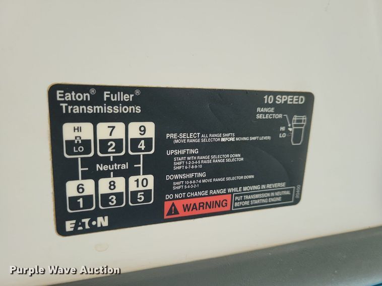 image for item LC9866 1996 Chevrolet  Kodiak pulling truck