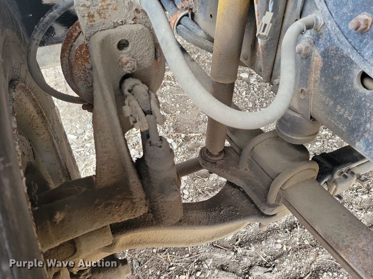 image for item LC9866 1996 Chevrolet  Kodiak pulling truck