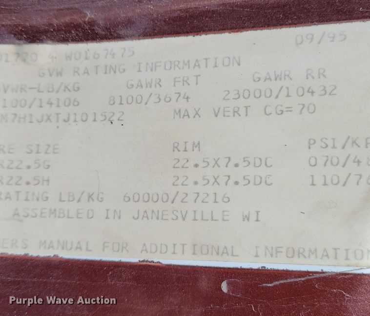 image for item LC9866 1996 Chevrolet  Kodiak pulling truck