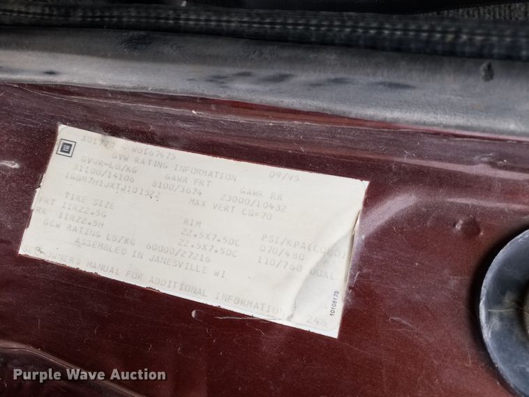 image for item LC9866 1996 Chevrolet  Kodiak pulling truck