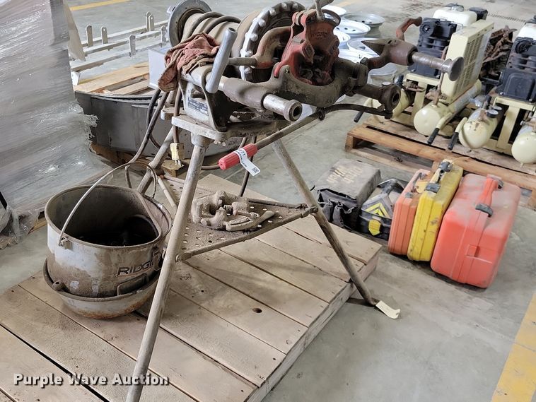 image for item LC9871 Rigid 300 thread cutter/tap and die